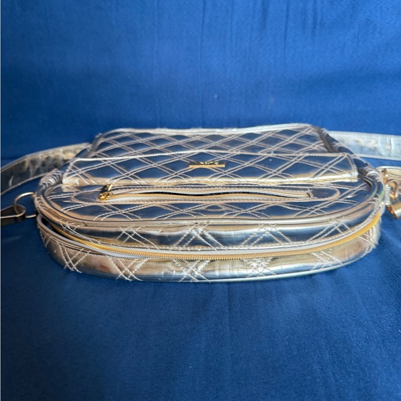 PurseN Quilted Metallic Crossbody - Silver - Picture 11 of 15